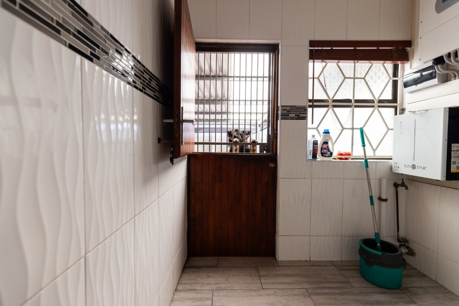 4 Bedroom Property for Sale in Bluewater Bay Eastern Cape